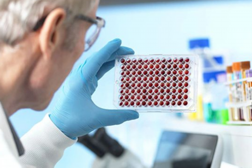 高龄代怀生子-移植后第8天出血怎么回事